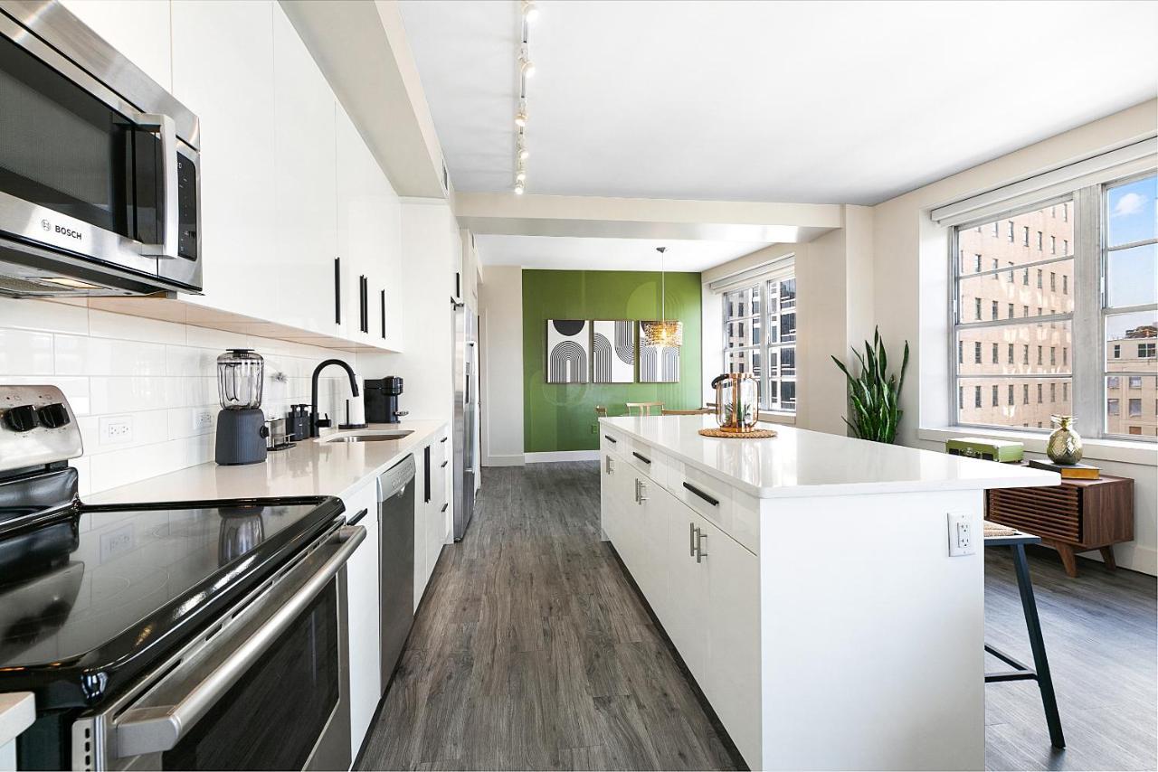 Luxury 2-Bedroom Condo Steps Away From The French Quarter New Orleans Exteriör bild