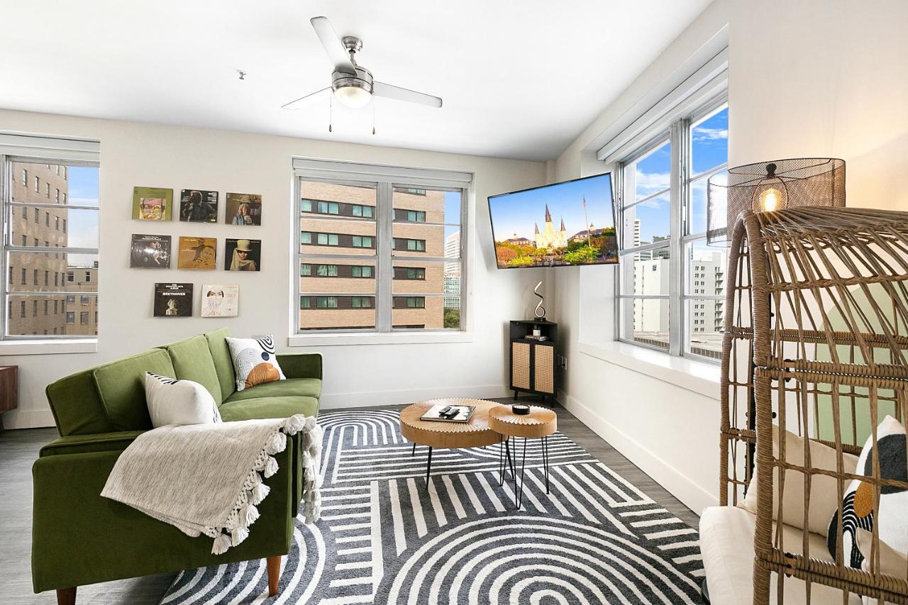 Luxury 2-Bedroom Condo Steps Away From The French Quarter New Orleans Exteriör bild