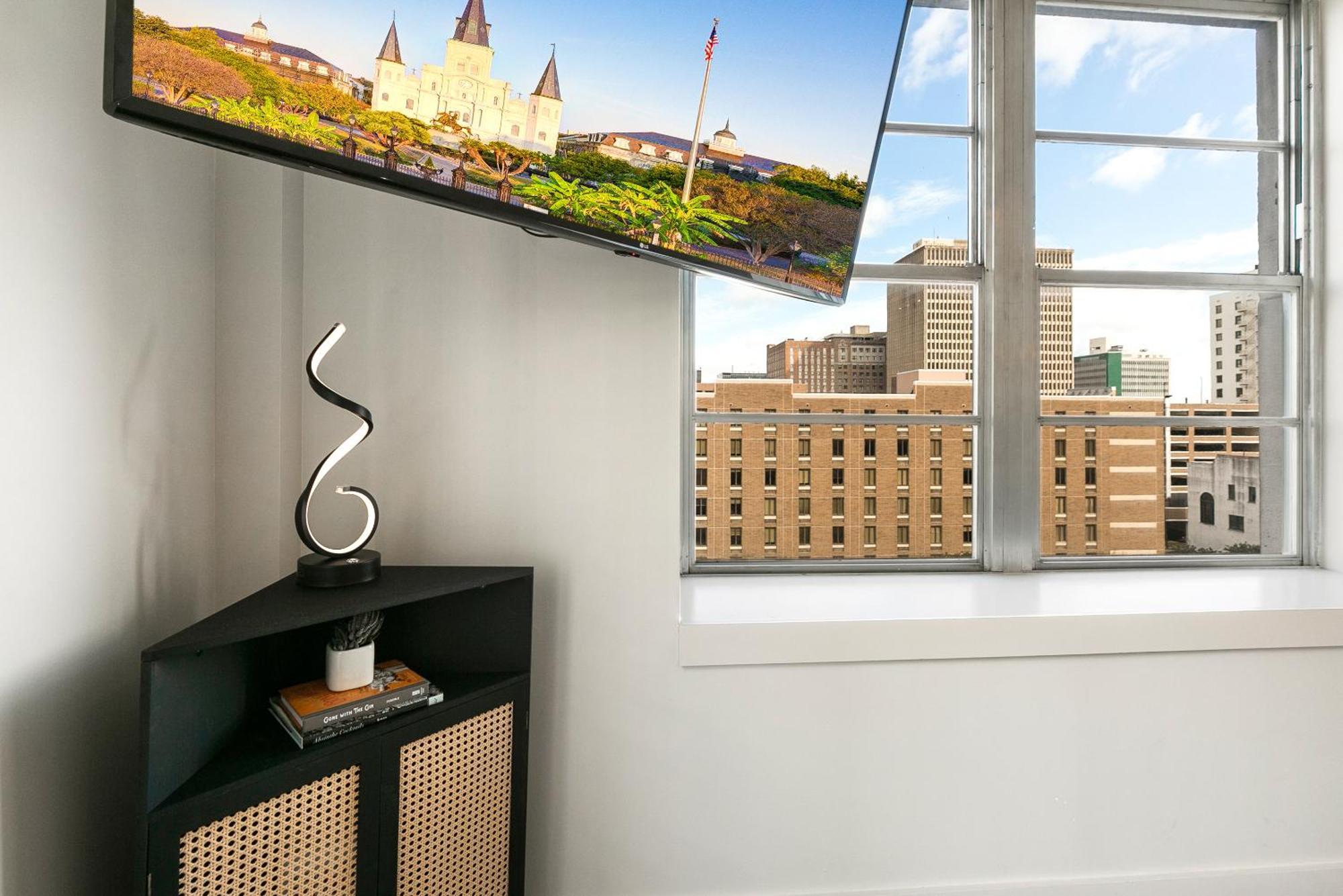 Luxury 2-Bedroom Condo Steps Away From The French Quarter New Orleans Exteriör bild